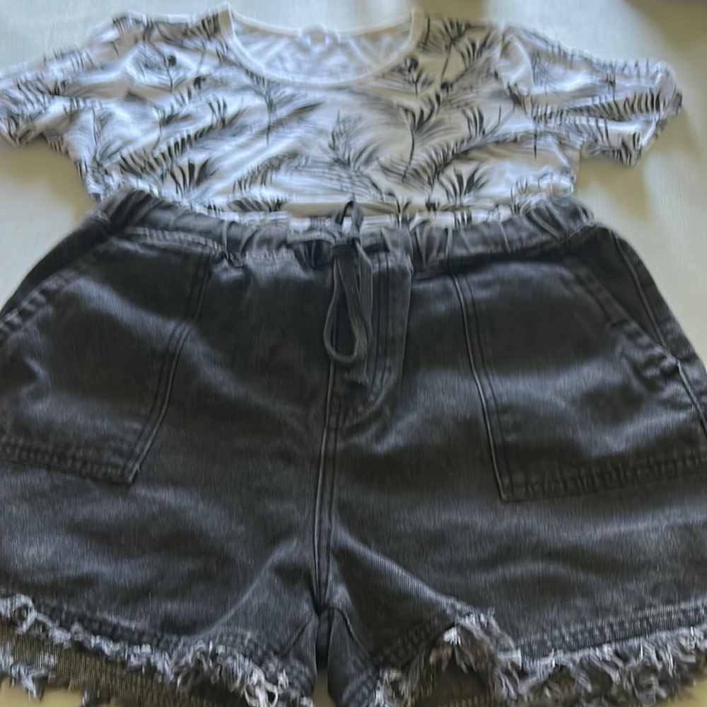 NWT Jean shorts 2xl